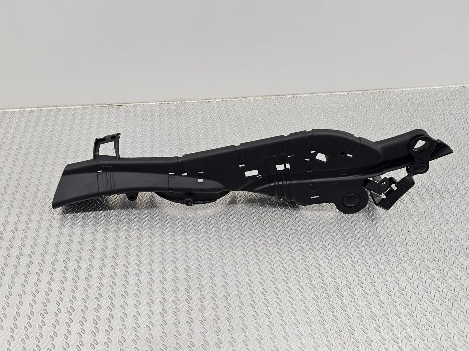 Harley Davidson Sportster 883 & 1200 Main Wiring Harness Cover Cowl 69200403 