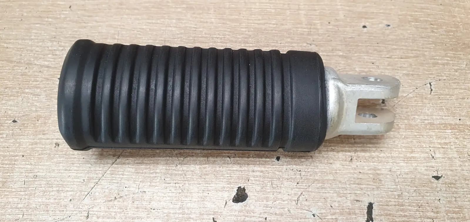 Harley Davidson 2018 Softails FXLRS Front Left Footrest / Peg