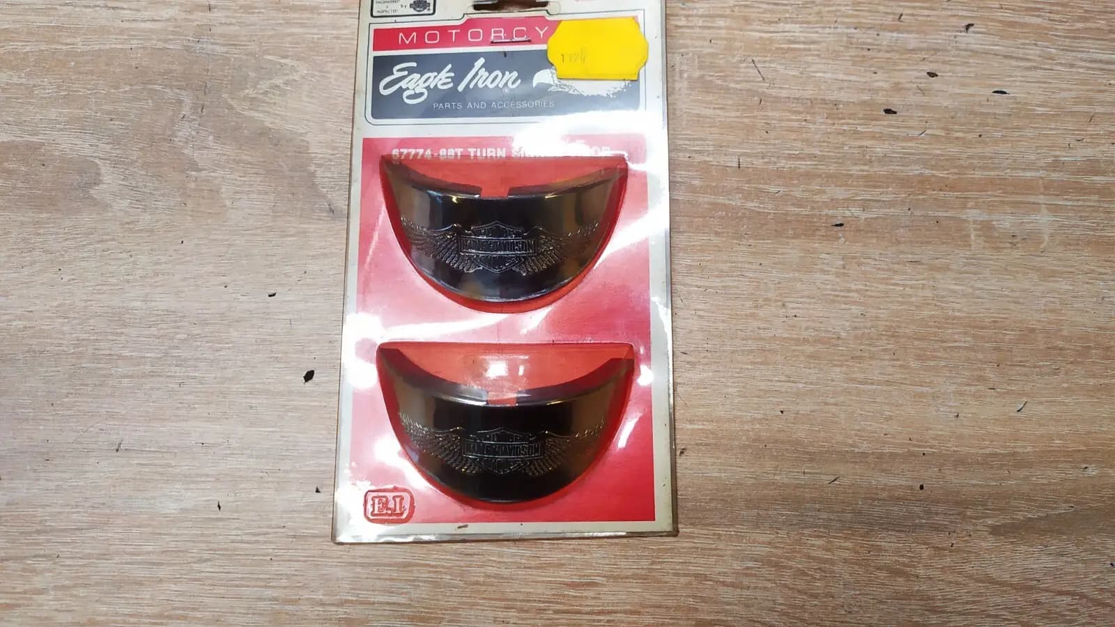 HARLEY-DAVIDSON TOURING 1993-2013 TURN SIGNAL / INDICATOR PAIR EAGLE WING VISORS
