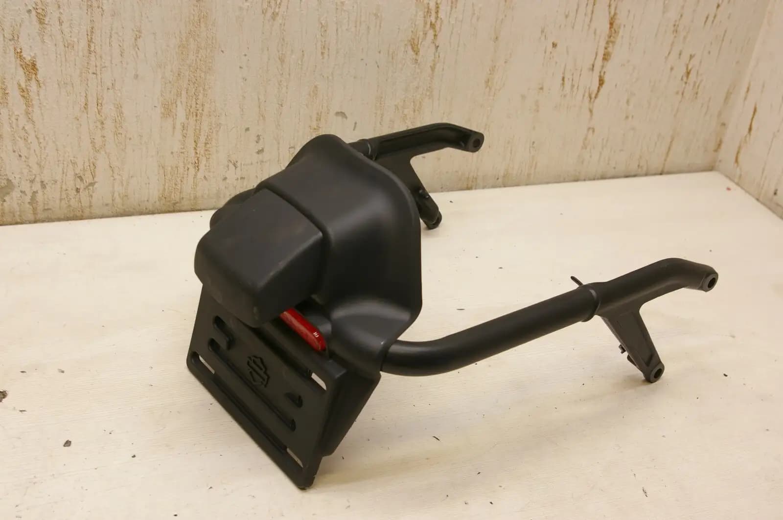 Harley Davidson Fat Bob 2018 License Plate Holder & Mount Bracket 67900384